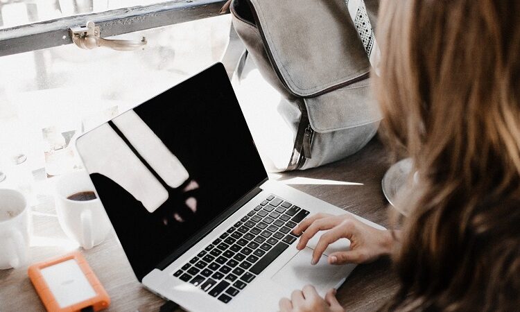 Top 3 Laptop for Girls – Latest Tech Gadgets