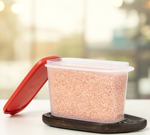 Why purchasing kitchen plastic storage containers is a worthy option?